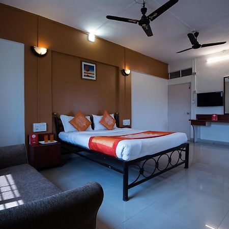 Oyo 1065 Hotel Hmr Royal Inn Πούνε Εξωτερικό φωτογραφία