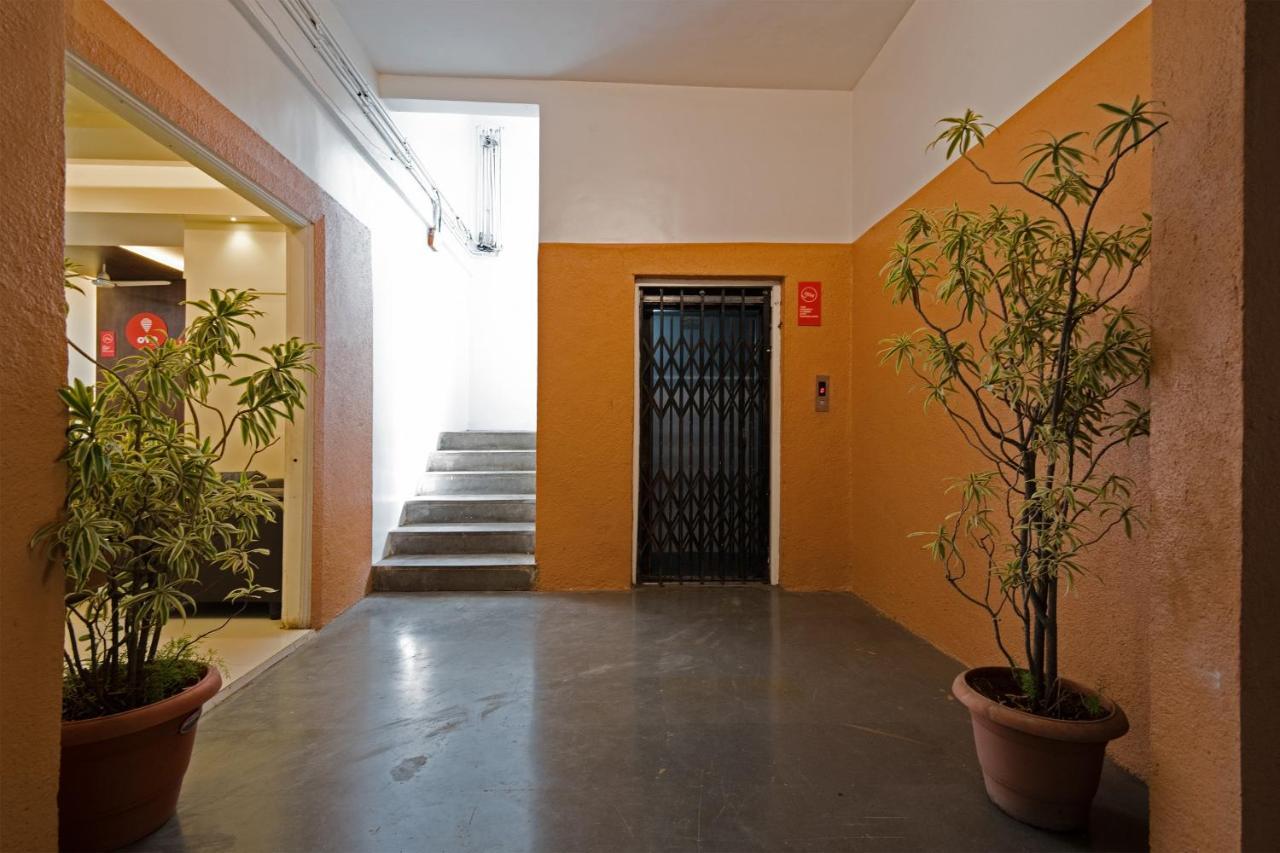 Oyo 1065 Hotel Hmr Royal Inn Πούνε Εξωτερικό φωτογραφία