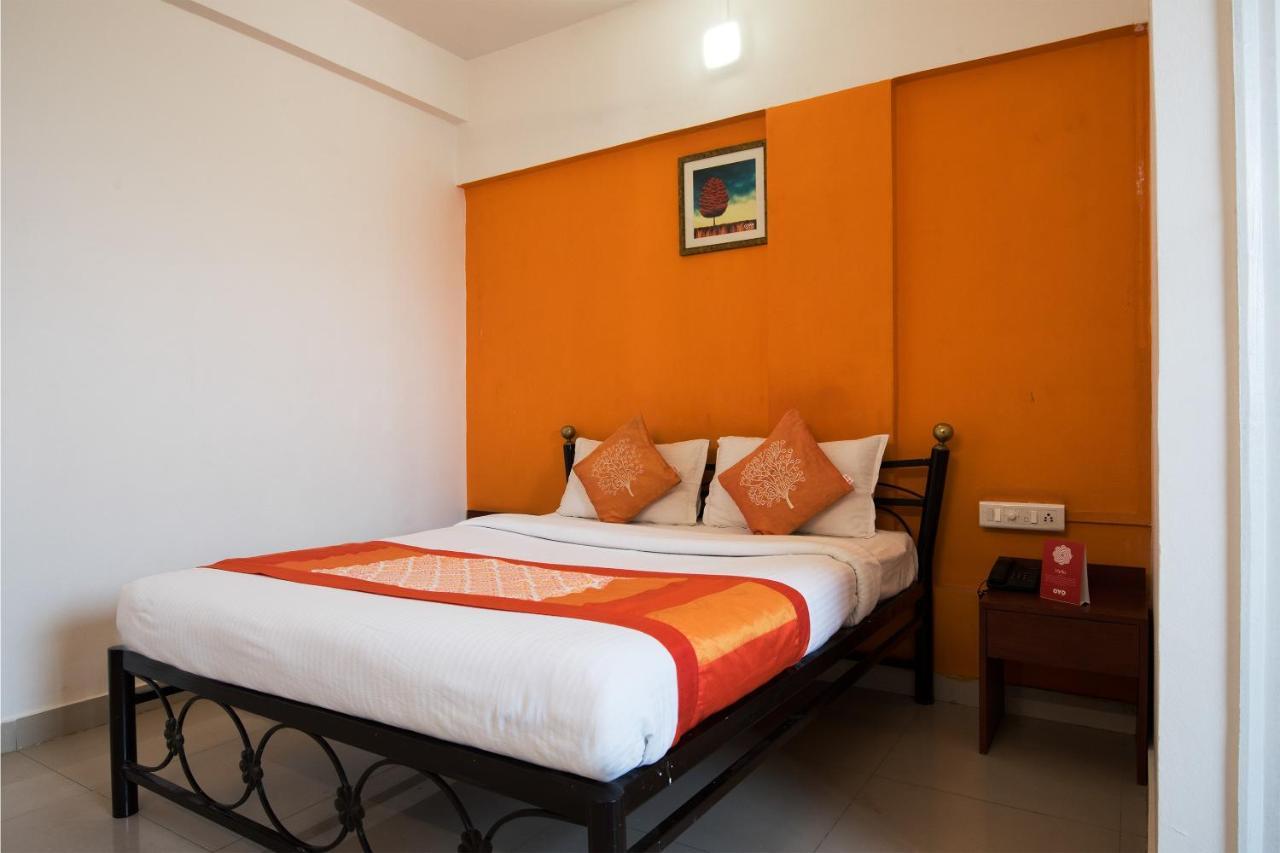 Oyo 1065 Hotel Hmr Royal Inn Πούνε Εξωτερικό φωτογραφία
