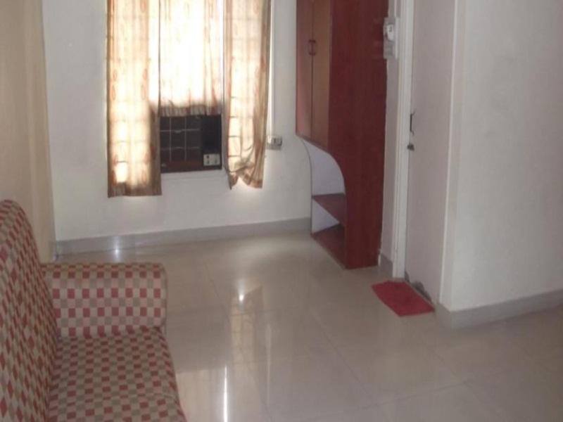 Oyo 1065 Hotel Hmr Royal Inn Πούνε Εξωτερικό φωτογραφία